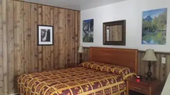 White Chief Mountain Lodge 6