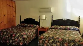 White Chief Mountain Lodge 9